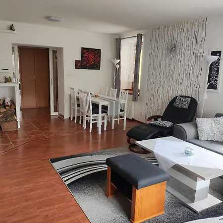 Na Kopci 84 Apartament